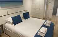 Bedroom 6 Stunning Cliff Edge Apartment in Newquay