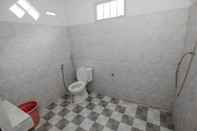 In-room Bathroom Homestay Umah Sare