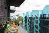 Exterior Bright 1 Bedroom Apartment in Hackney Wick With Balcony