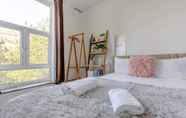 Bedroom 3 Cosy 1 Bedroom Apartment in Stockwell - Zone 2