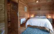 Bedroom 3 The Lodge At Sheepswalk Farm - Stepaside