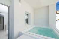 Entertainment Facility Cycladic Suites