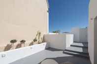 Exterior Cycladic Suites