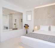 Bedroom 7 Cycladic Suites