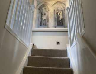 ล็อบบี้ 2 Remarkable 3-bed House in Belfast