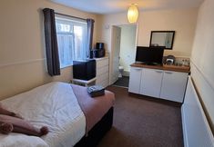Others 2 Pearl View En-suite