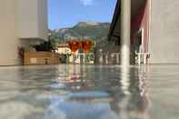 Swimming Pool Casa La Wanda In Camaiore Toscana Terrazza