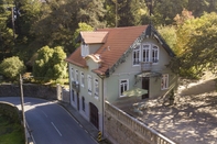 Exterior The Grove Houses