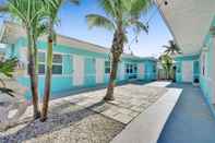 Common Space Studio With Bath & Parking: Hollywood Beach