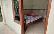 Bedroom 4 Hotel Widodo Tustiyani 4