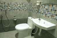 ห้องน้ำภายในห้อง Clarks Inn Express Sirkazhi
