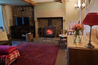 Lobby Inviting 1-bed Cottage in Preston