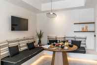 Common Space Amer Suites Fira