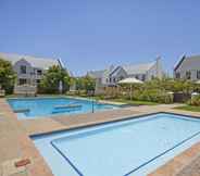 Swimming Pool 2 Winelands Golf Lodges 8