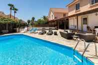 Swimming Pool 4 Bedroom Villa With Private Pool Near Beach