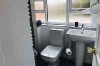 In-room Bathroom Period Character Town Centre Flat