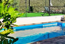 Kolam Renang My Stone Inn