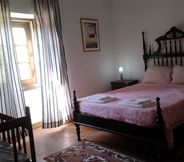 Bedroom 4 Historical 4 - Bedroom Villa in Alcobaca