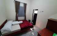 Kamar Tidur 3 999 KHS Homestay