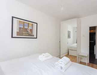 Kamar Tidur 2 Fabulous 2 Bedroom Apartment in London Bridge