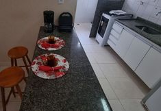 Kamar Tidur 7 Apartamento com piscina perto do mar de Ubatuba, aceitamos crianças