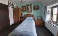 Bedroom 4 2-bed Apartment Near Buxton Outstanding Location