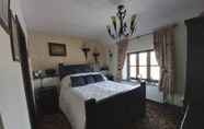 Bedroom 3 2-bed Apartment Near Buxton Outstanding Location