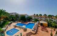 Swimming Pool 5 Inviting 2bedroom Apartment in the City of Tavira