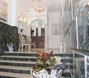 Lobby 3 Astron Hotel