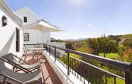 Bedroom 2 Winelands Golf Lodges 7