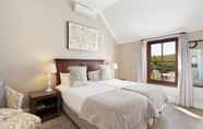 Bedroom 5 Winelands Golf Lodges 7