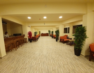 Lobby 2 Fanar Hotel