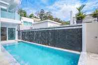 Swimming Pool VILLA SKYLIGHT