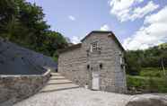 Exterior 3 Country House by the River - National Park