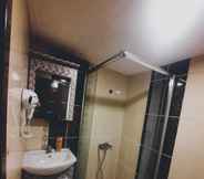 In-room Bathroom 5 Esinti Otel