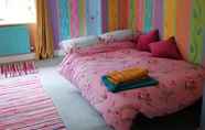 Kamar Tidur 5 Colourful Forest of Dean Pikehouse