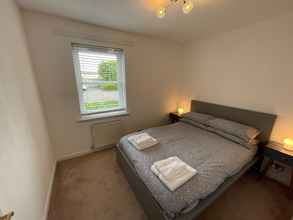 Bedroom 4 Beautiful 2-bed Apartment in Renfrew