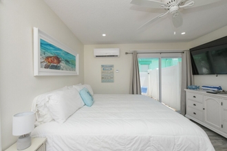 Bedroom 4 The Retreat at Anna Maria Island Inn