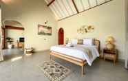 Phòng ngủ 2 Moana Villa & Suites Bingin