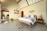 Phòng ngủ Moana Villa & Suites Bingin