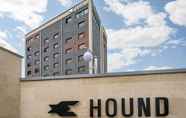 Bangunan 6 Hound Hotel