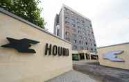 Bangunan 4 Hound Hotel