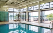 Swimming Pool 2 Impeccable 3-bed Cabin in Tattershall, UK