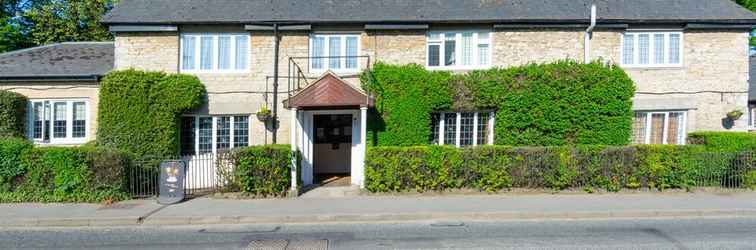 Exterior the Jersey Arms Hotel