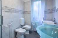 In-room Bathroom Italianway - Bersaglio 25 - Ud-l483-bers25a1