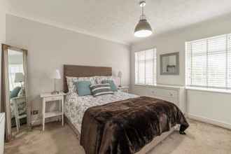 Bedroom 4 Charming 3-bed House in Lytham Saint Annes