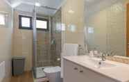 In-room Bathroom 7 Villa Teresa 2 by Atlantic Holiday