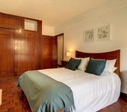 Kamar Tidur 3 Cam es Apartment by Atlantic Holiday