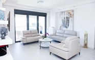 Ruang untuk Umum 5 Luxury Apt in the center of Glyfada