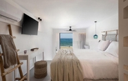 Kamar Tidur 4 Calla Luxury Seafront Suites